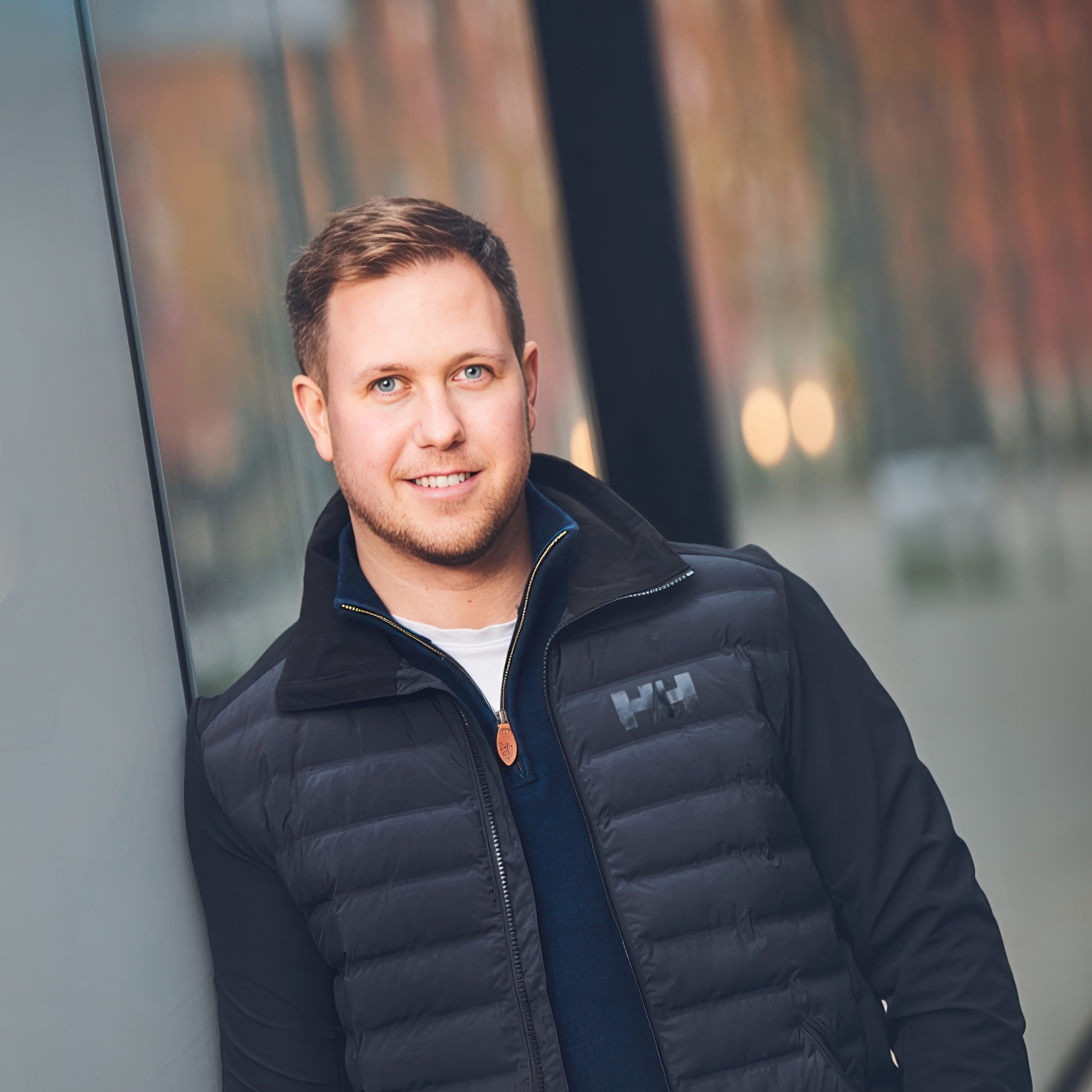 Veniro Media Solutions AS contact person